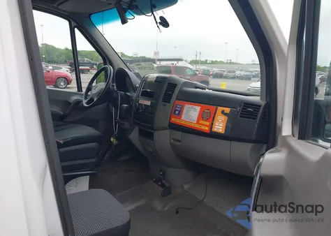 2011 Mercedes-Benz Sprinter 2500 High Roof from USA, damaged, VIN WD3PE8CB2B5574711